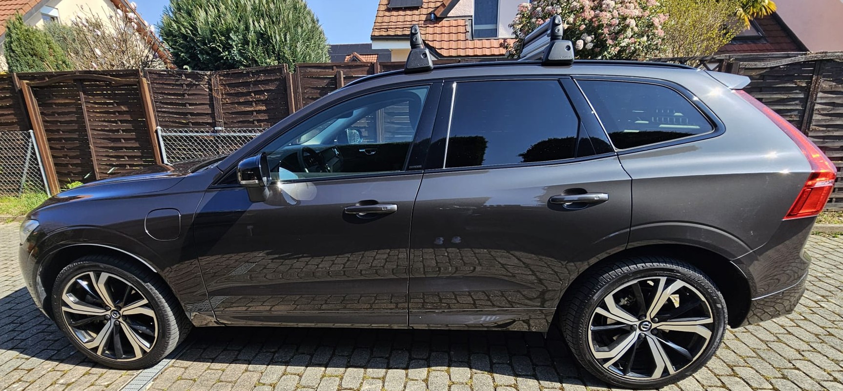 VOLVO 2.0 T6 TE Ultimate Dark eAWD-image-2