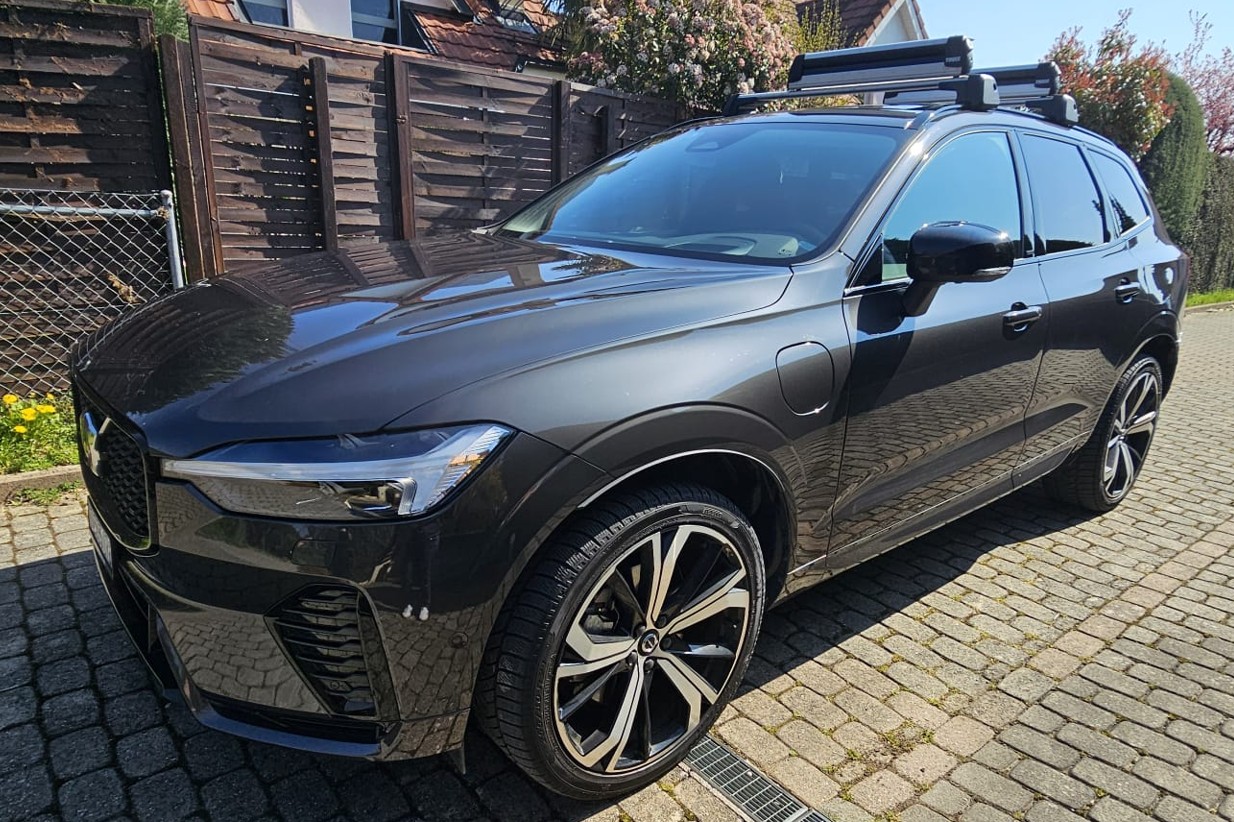 VOLVO 2.0 T6 TE Ultimate Dark eAWD-image-0