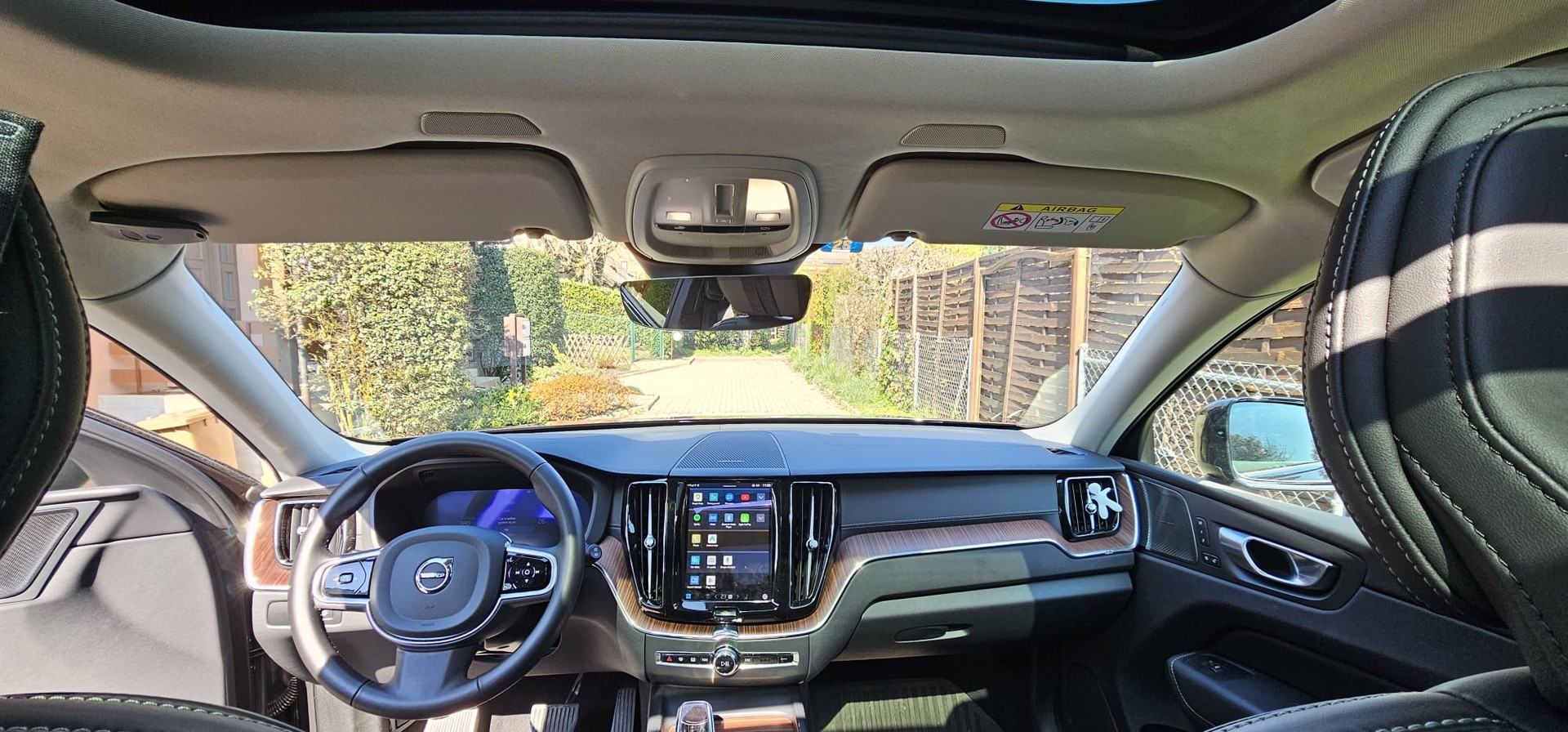 VOLVO 2.0 T6 TE Ultimate Dark eAWD-image-3