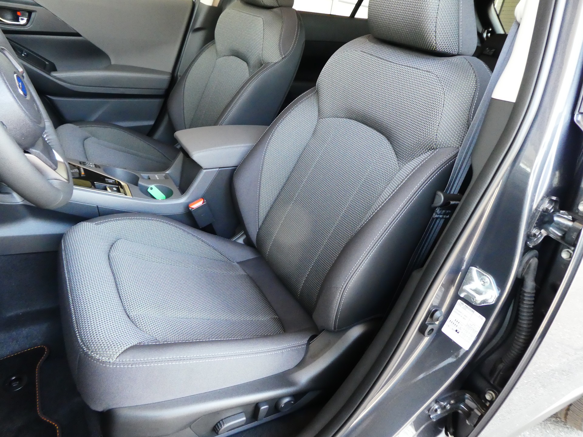 SUBARU Crosstrek 2.0 e-Boxer Passion AWD Lineartronic-image-3