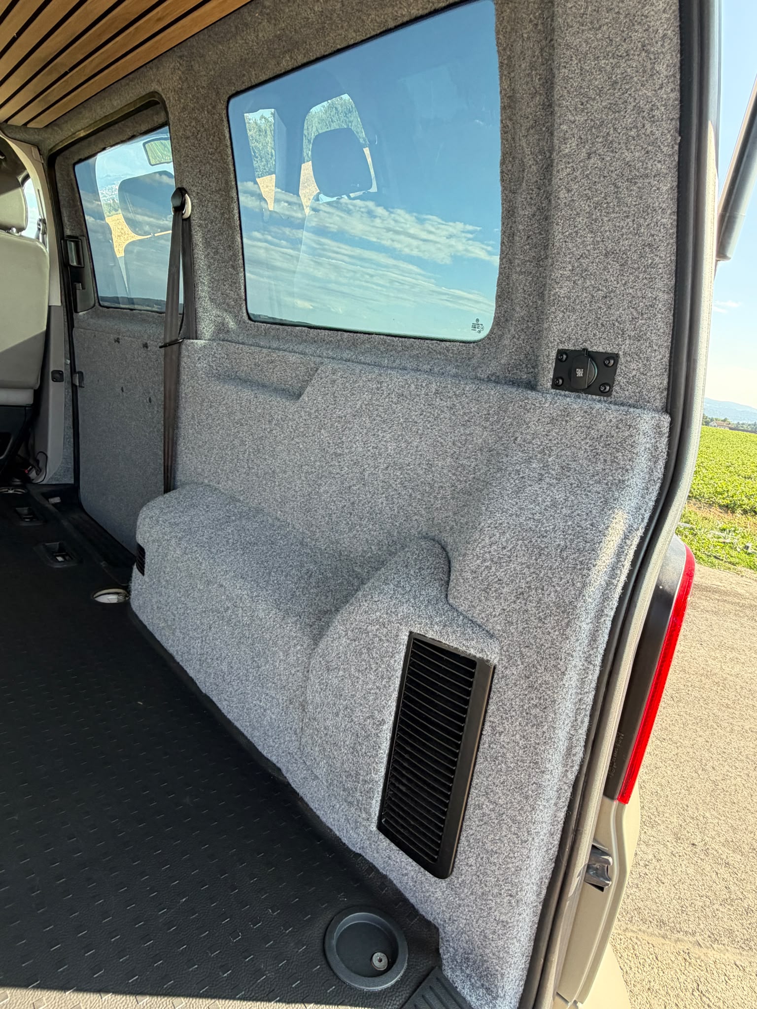 VW T5 2.0 TDI BMT 4Motion-image-12