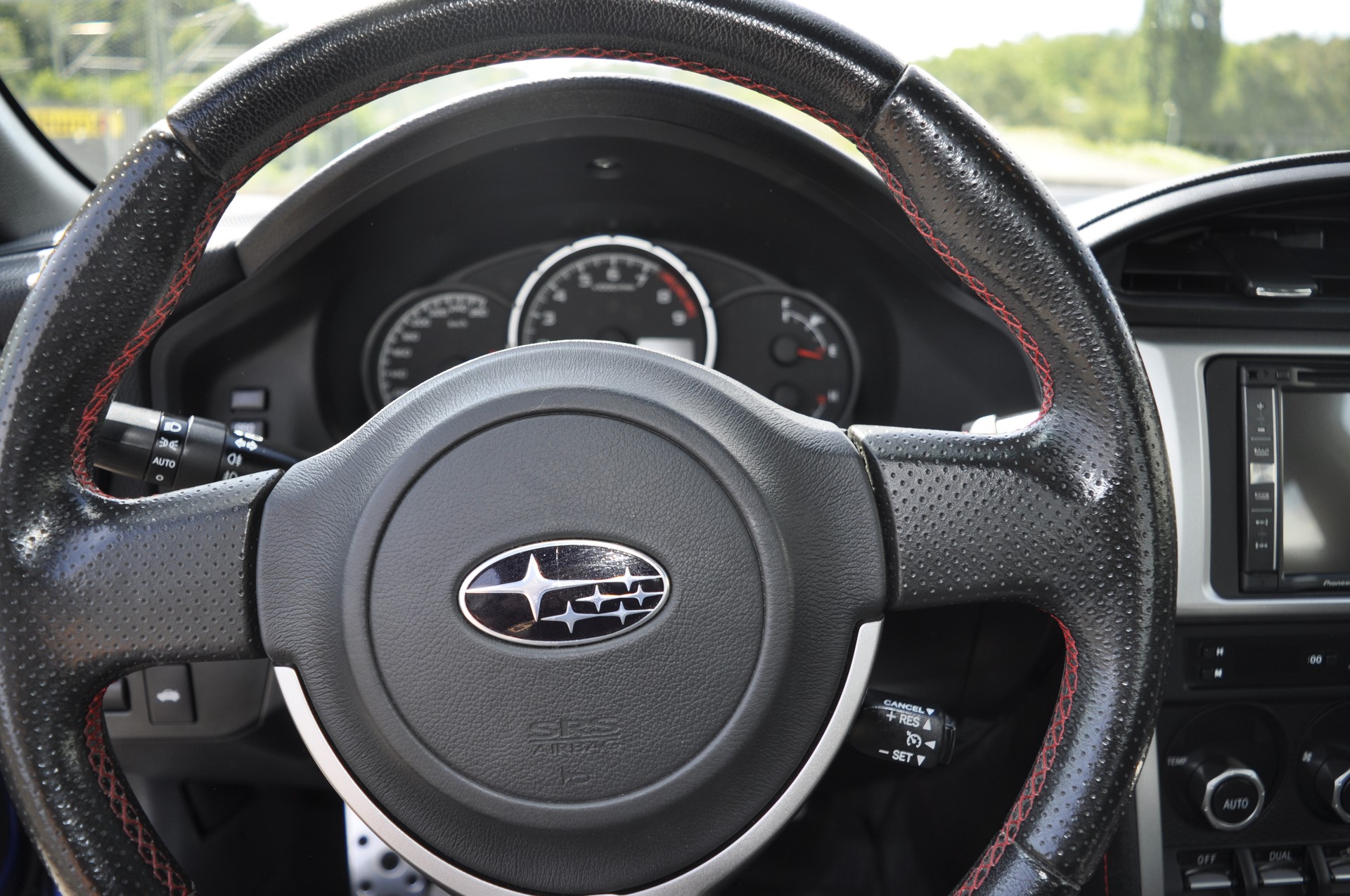SUBARU BRZ 2.0R-image-14