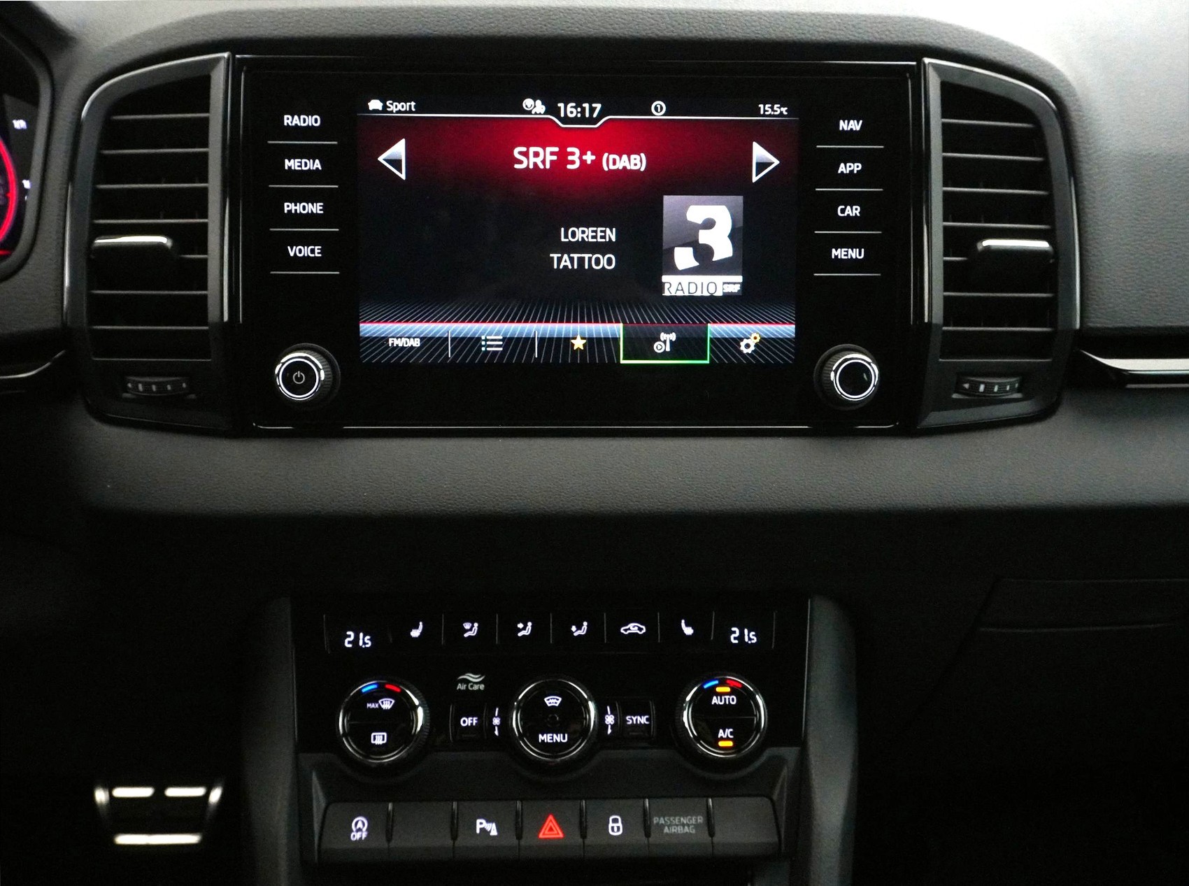 SKODA Karoq 2.0 TSI SportLine DSG 4x4-image-15