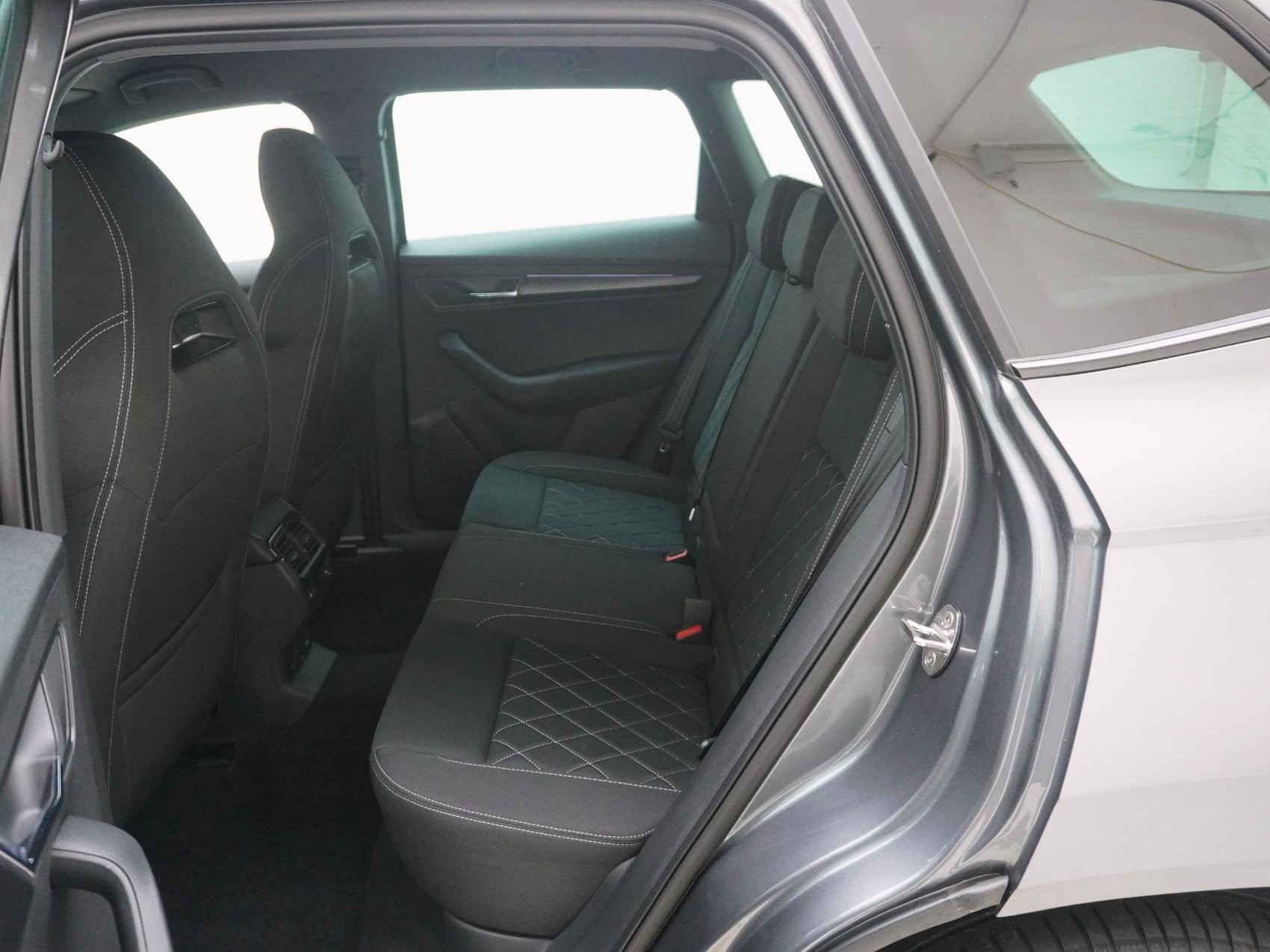 SKODA Karoq 2.0 TSI SportLine DSG 4x4-image-11