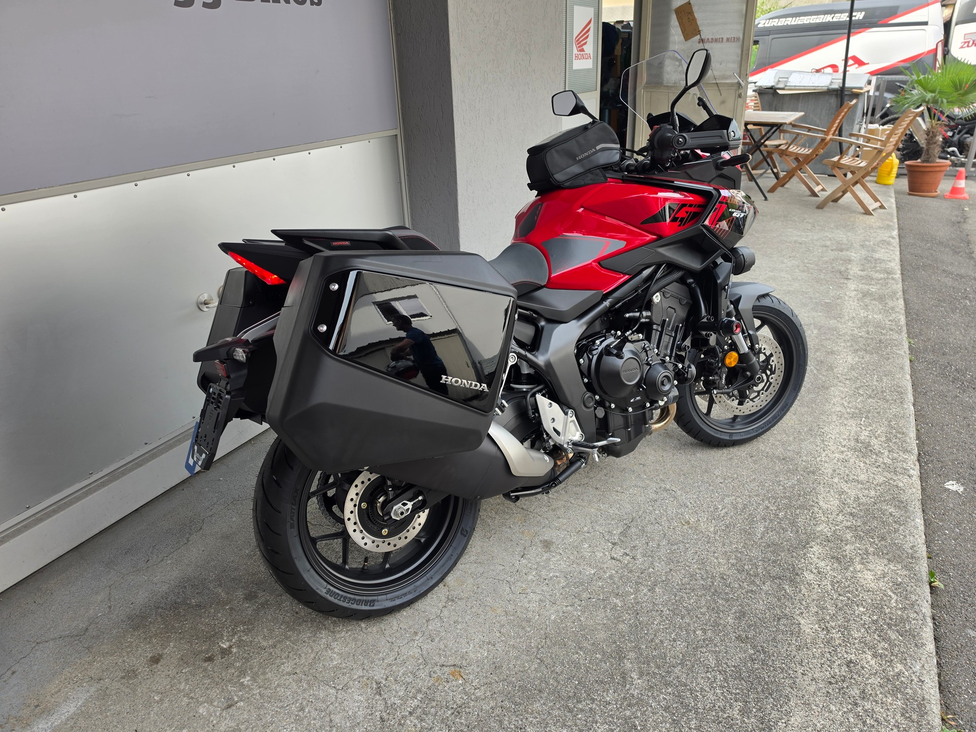 HONDA GT-showroom-element-3