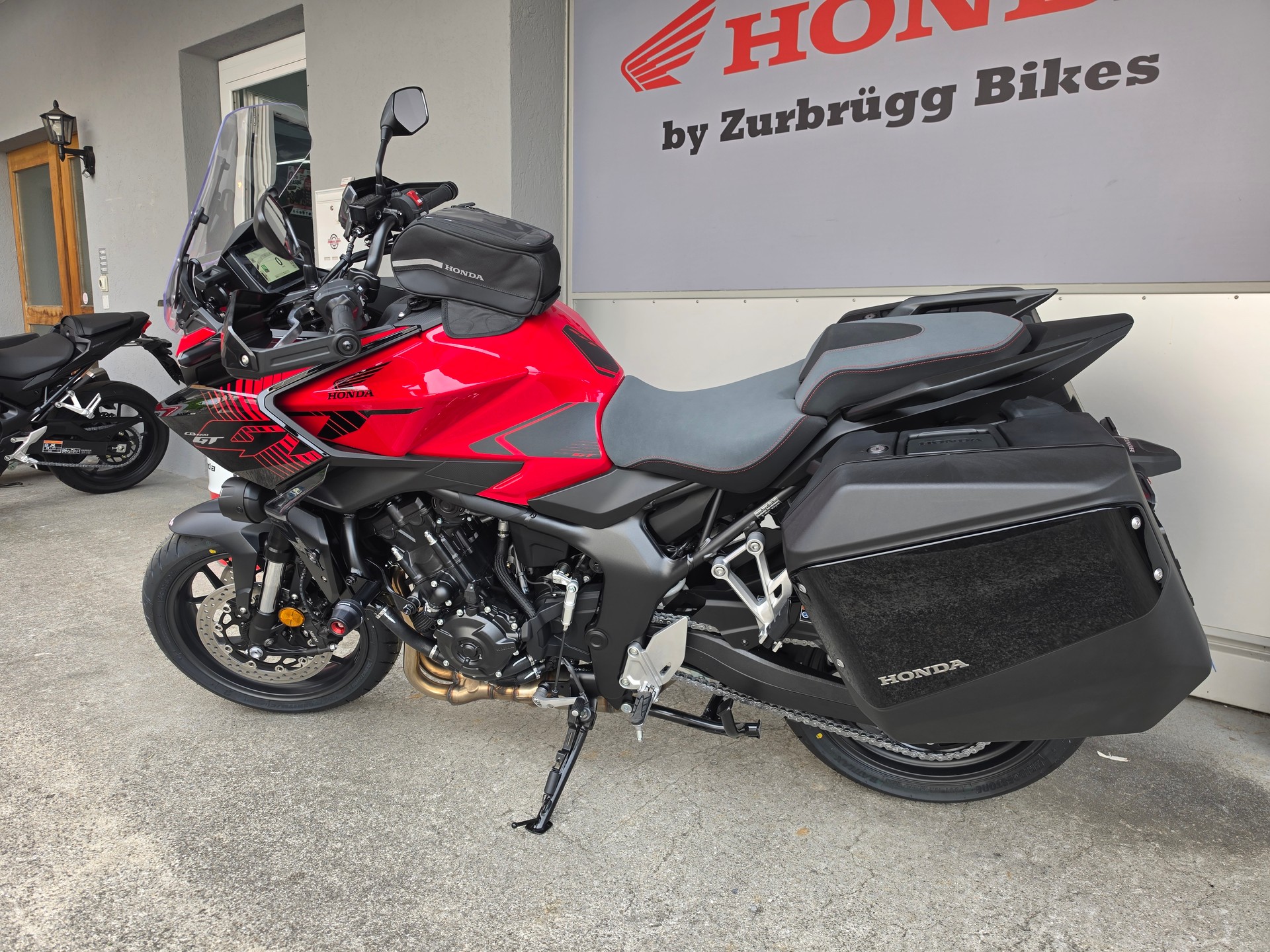 HONDA GT-showroom-element-1
