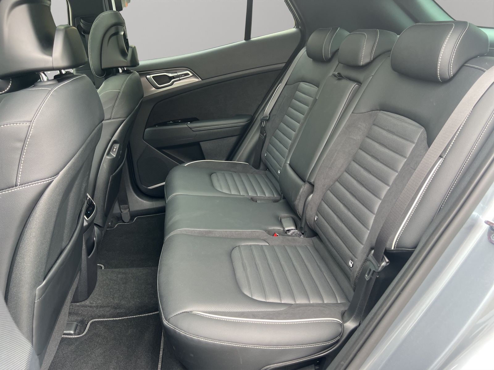KIA Sportage 1.6 T PHEV GT-Line-image-10