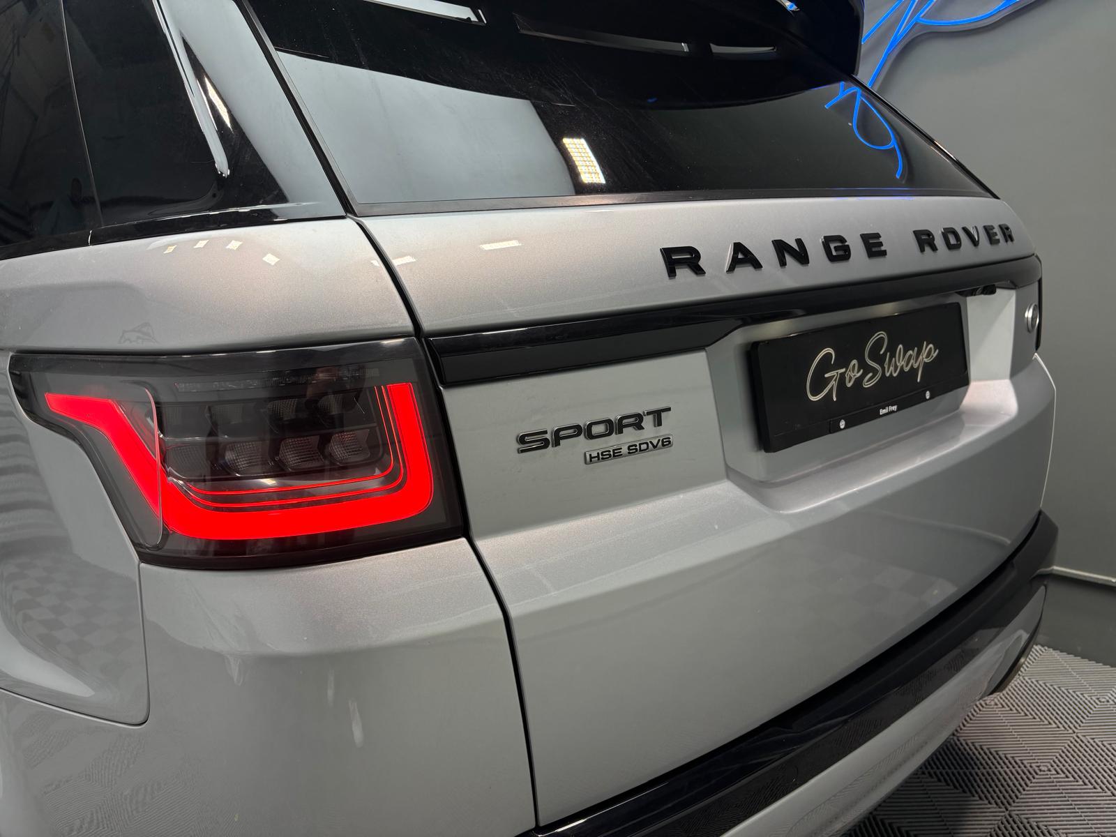 LAND ROVER Range Rover Sport 3.0 SDV6 SE Automatic - Toit ouvrant - Caméra de recul - Attelage --image-12