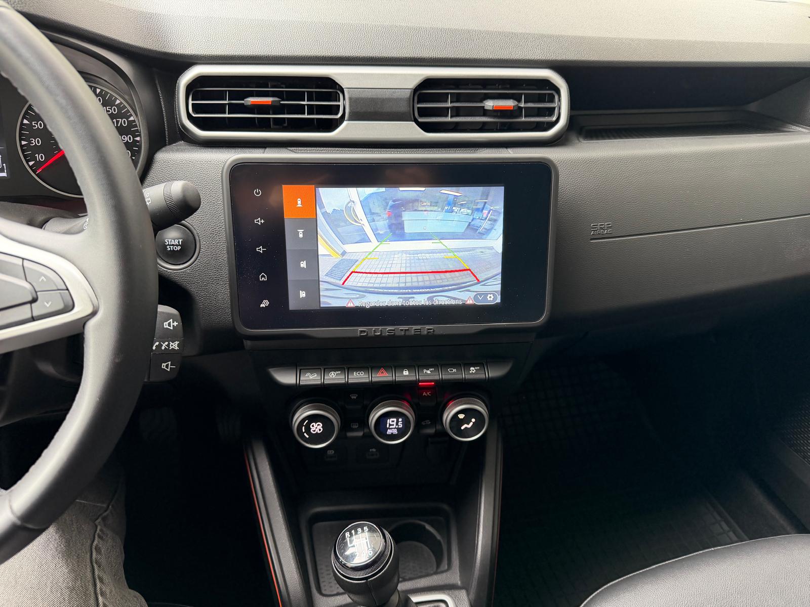 DACIA Duster TCe 150 Journey+ 4x4-image-14