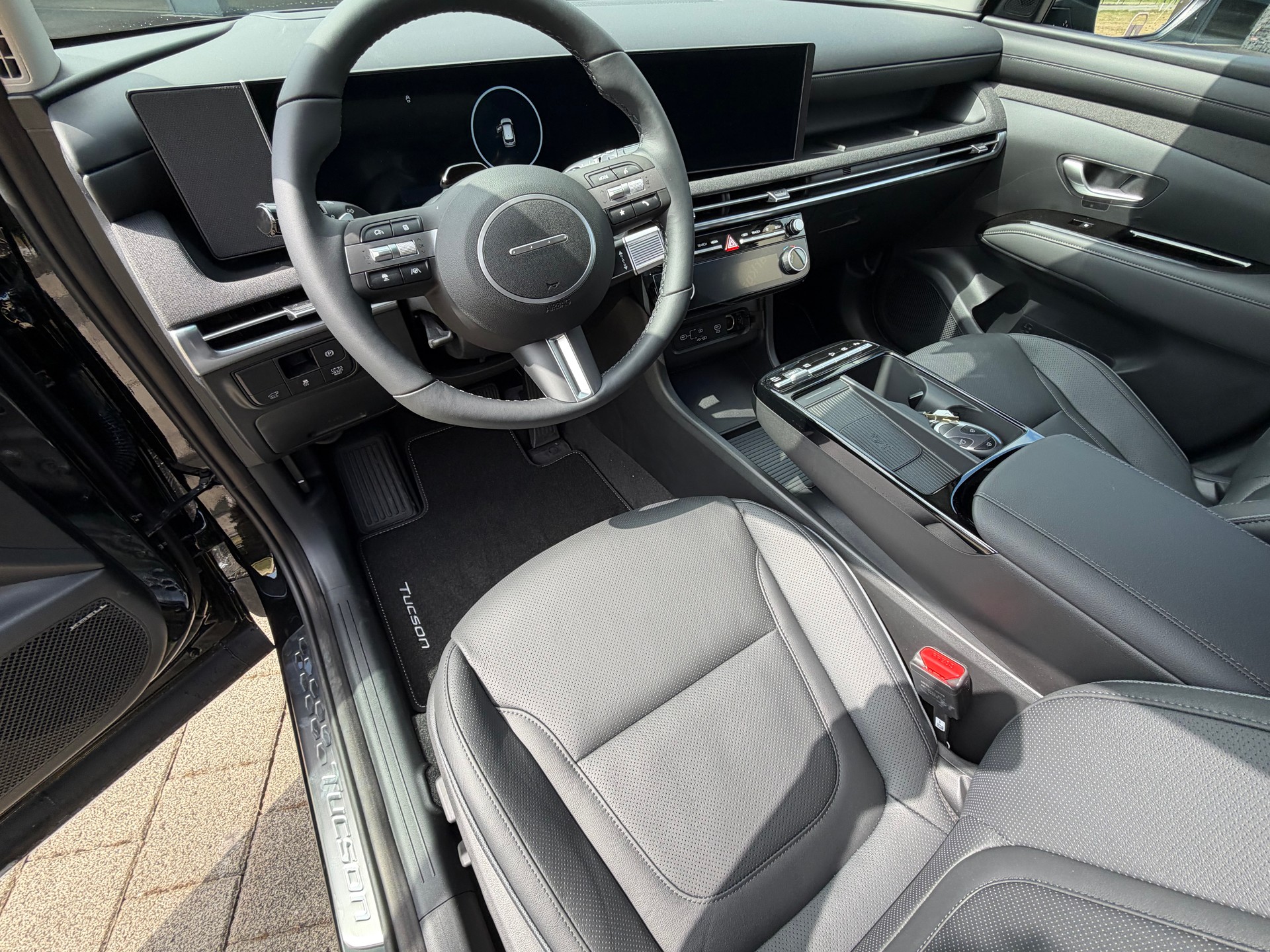 HYUNDAI Tucson 1.6 TGDI HEV Vertex Swiss Edition 4WD-image-5