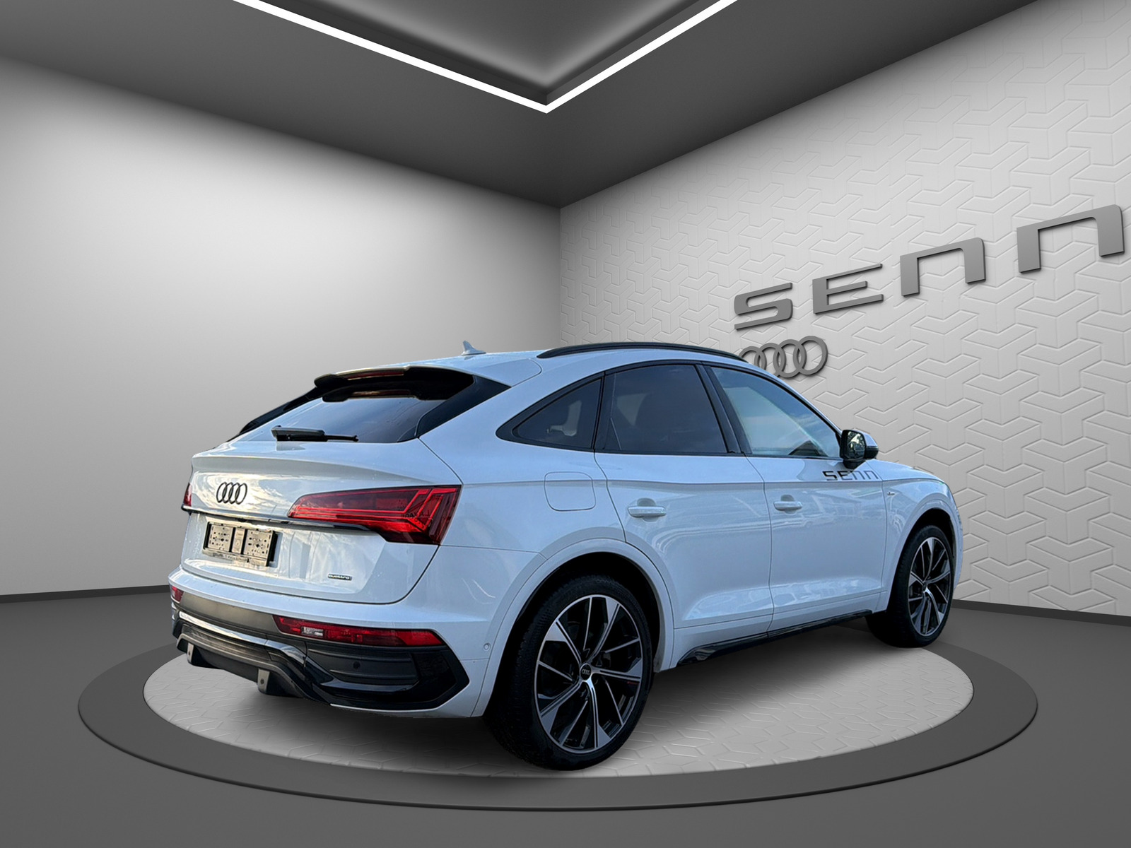 AUDI Q5 Sportback 55 TFSI e PHEV S line quattro S-tronic-image-2