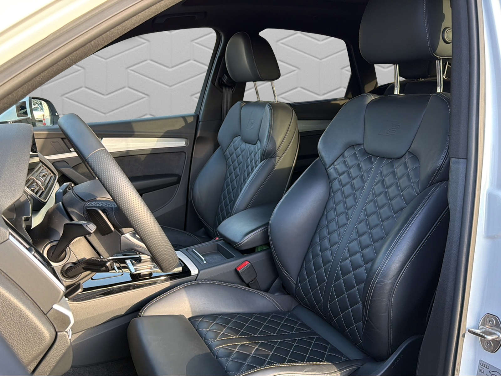 AUDI Q5 Sportback 55 TFSI e PHEV S line quattro S-tronic-image-6