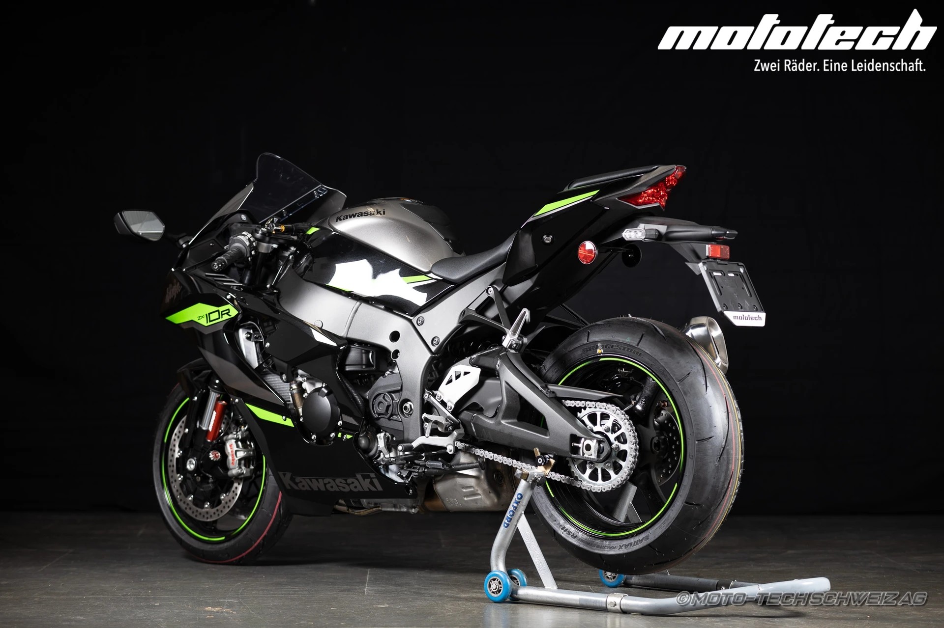 KAWASAKI Ninja ZX-10R MY25-showroom-element-3