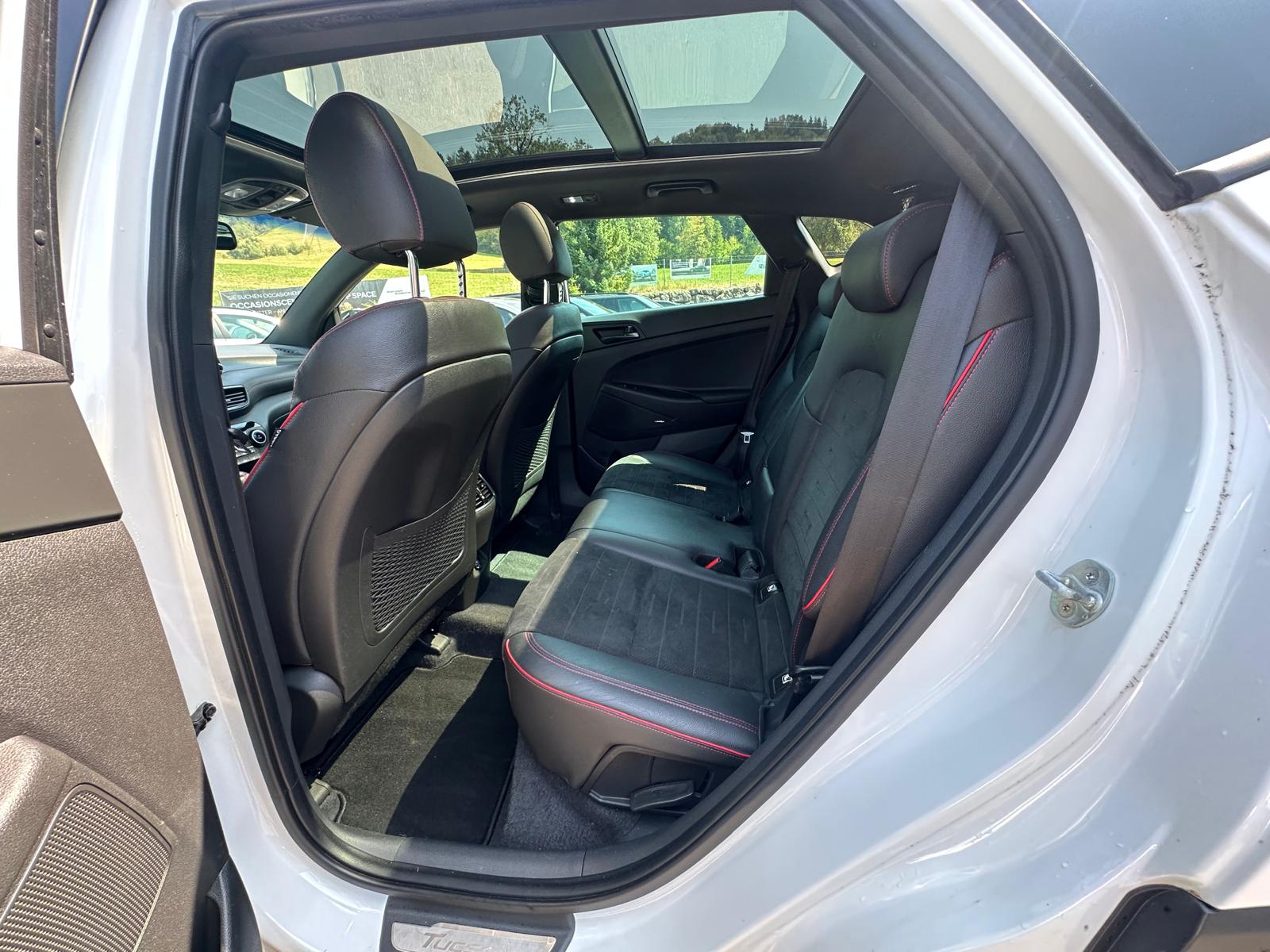 HYUNDAI Tucson 2.0 CRDI N-Line Mild Hybrid 4WD Automatic-image-11