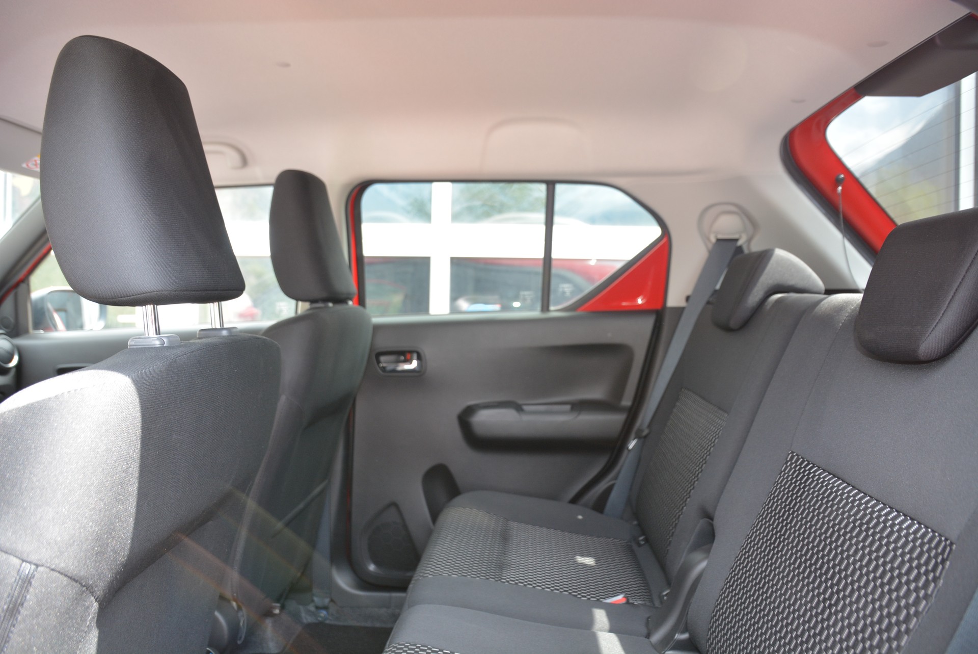 SUZUKI Ignis 1.2i Compact Top Hybrid CVT-image-15