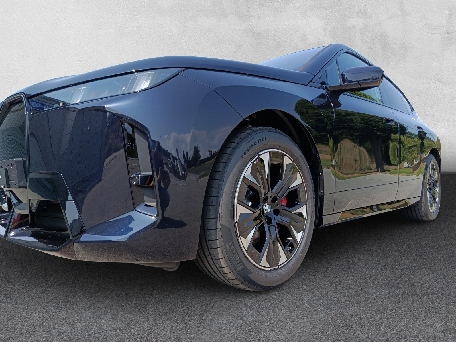 BMW iX xDrive60 M Sport Pro-image-8