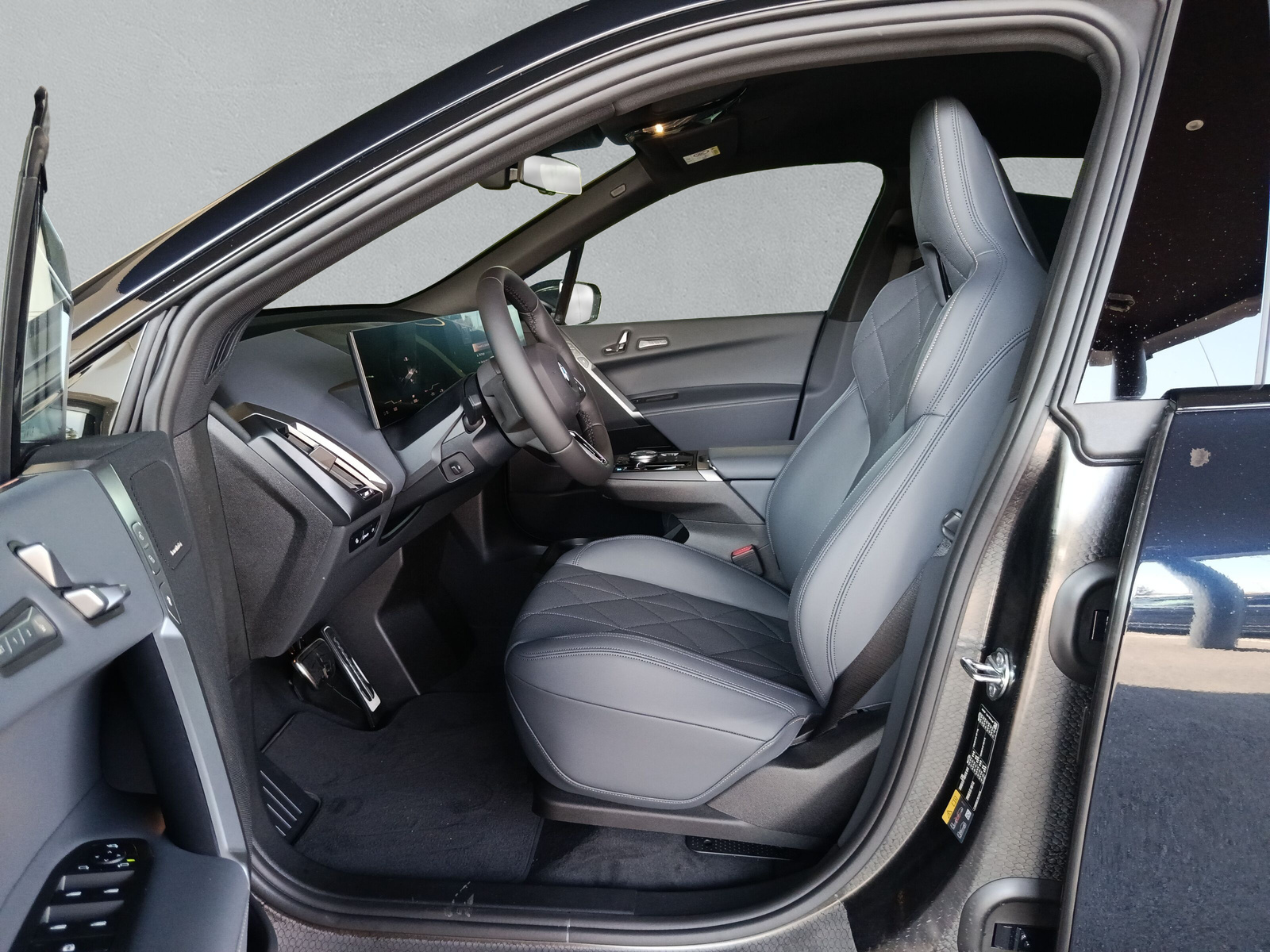 BMW iX xDrive60 M Sport Pro-image-11