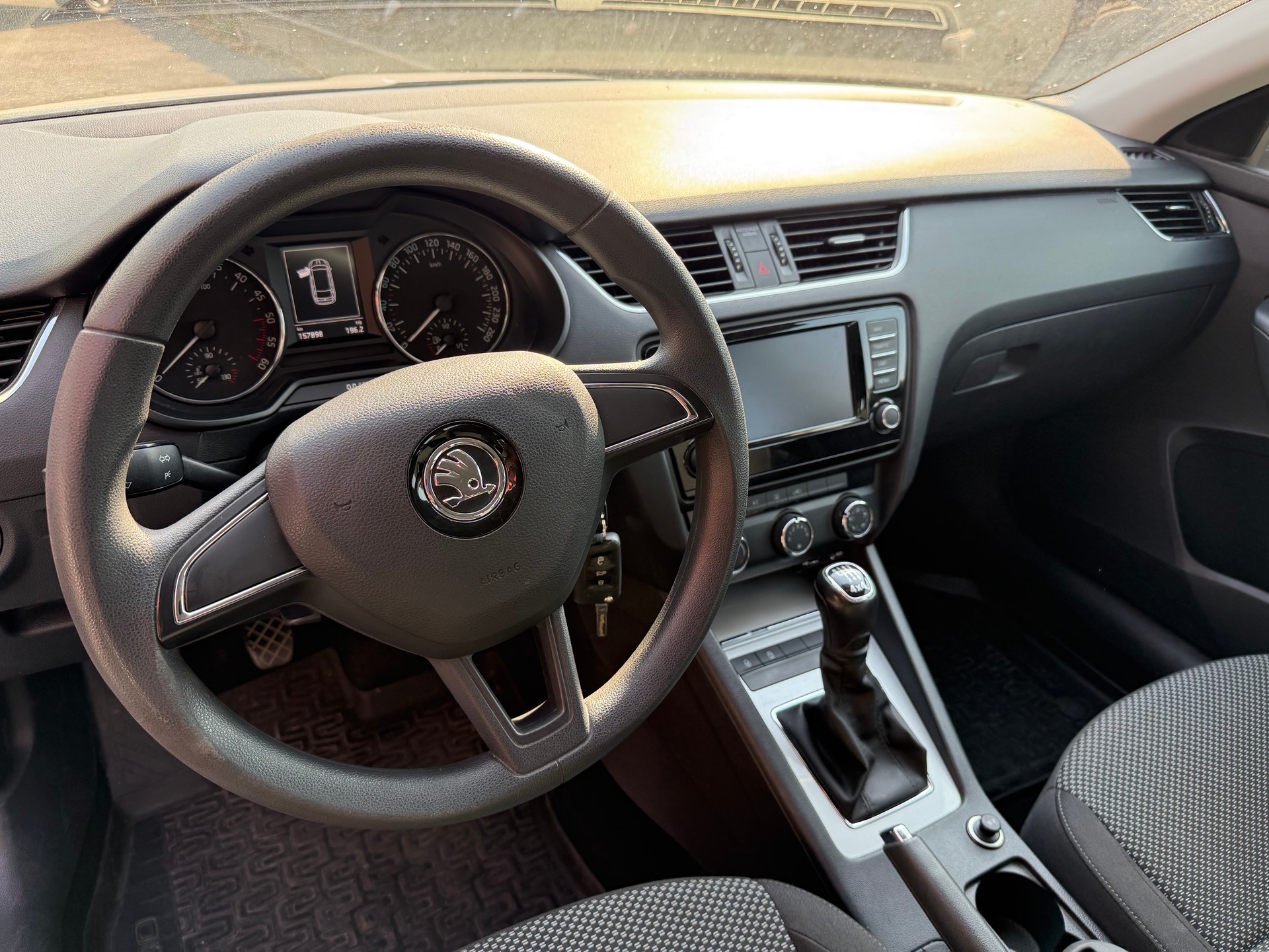 SKODA Octavia Combi 1.6 TDI Ambition 4x4-image-3