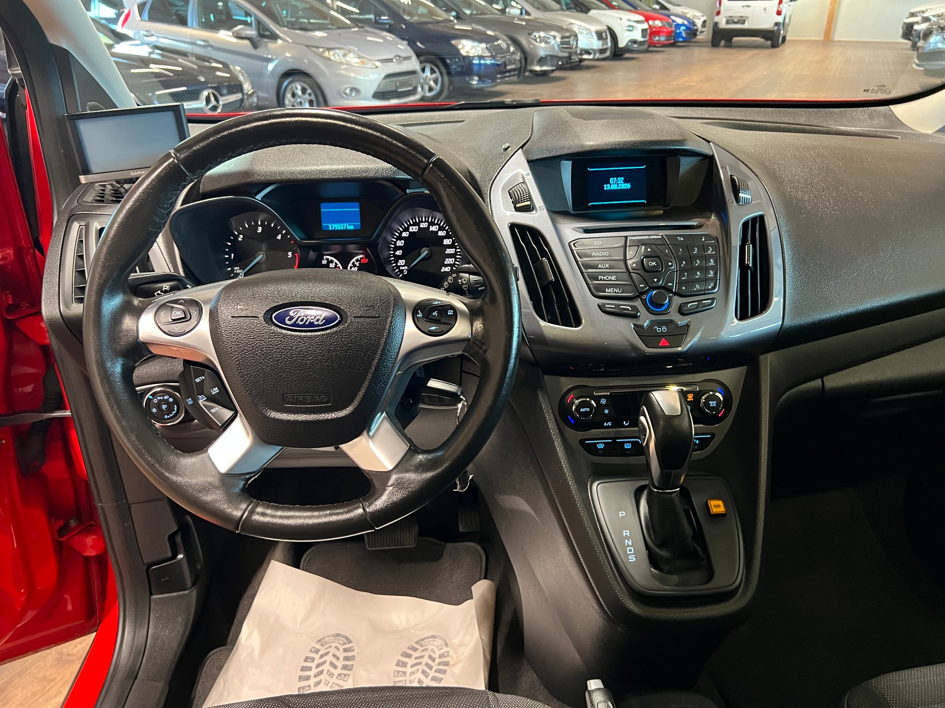 FORD Grand Tourneo Connect 1.5 TDCi Titanium Powershift-image-10