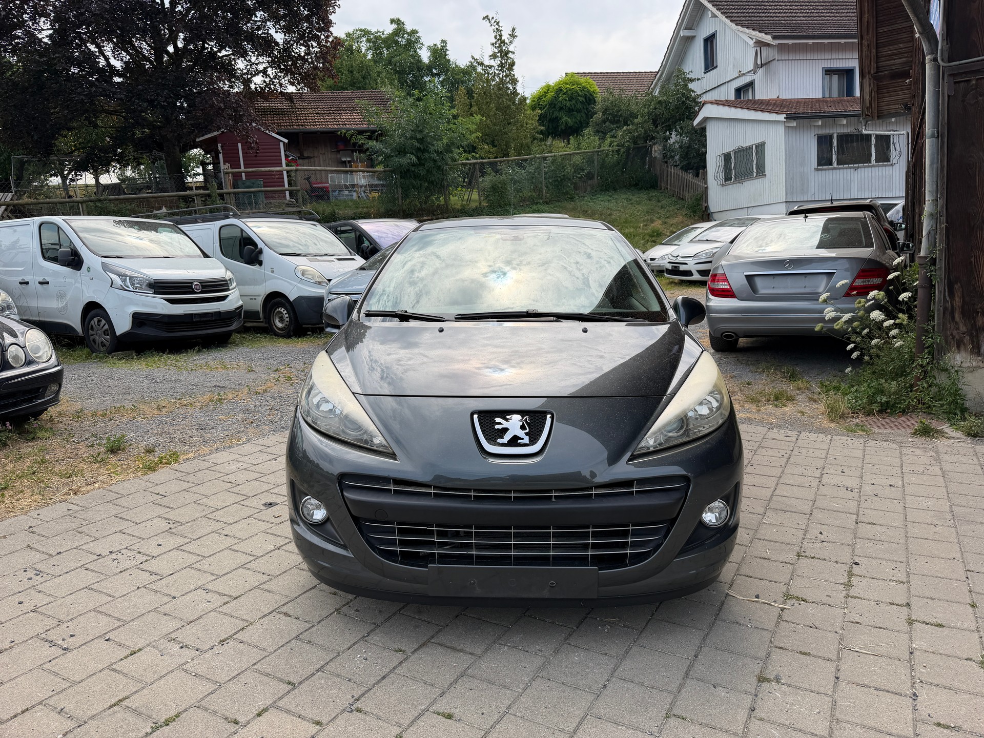 PEUGEOT 207 1.6 16V Turbo GTi-image-1