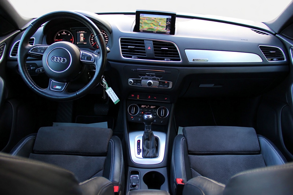 AUDI Q3 2.0 TDI sport quattro S-tronic-image-10