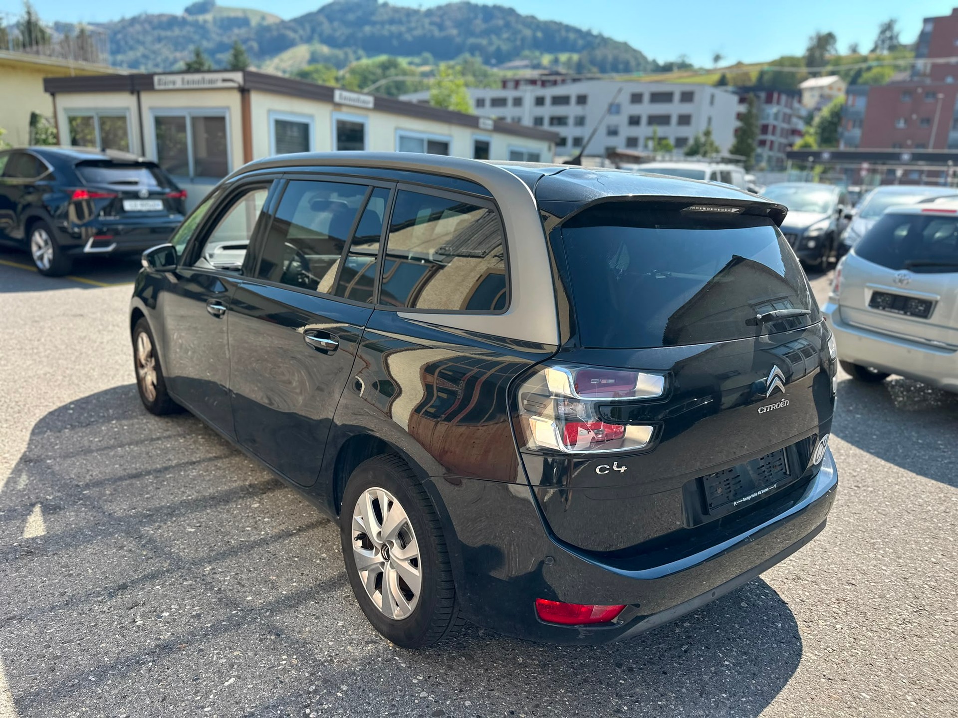 CITROEN Grand C4 Picasso 1.6 e-HDi Séduction EGS6-image-4