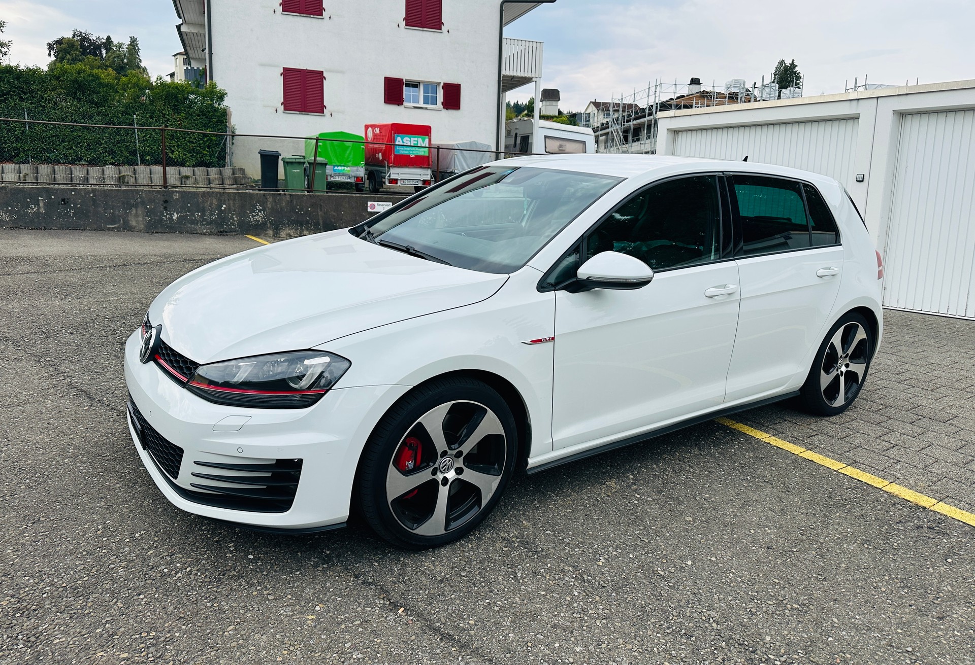 VW Golf 2.0 TSI GTI Performance DSG-image-5