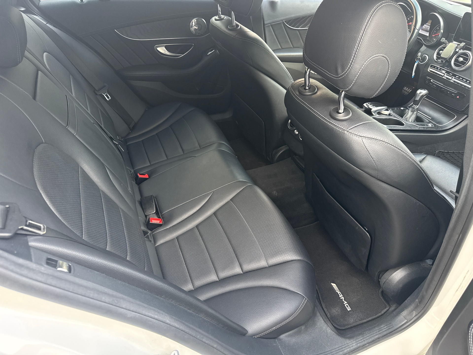 MERCEDES-BENZ C 200 AMG Line-image-6
