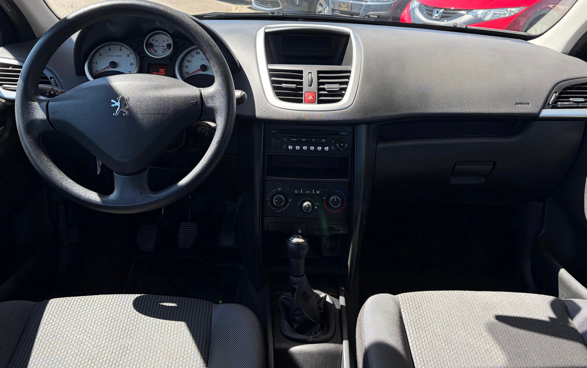 PEUGEOT 207 1.4 16V Sport-image-8