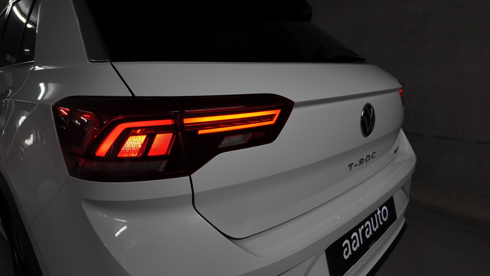 VW T-Roc 2.0 TSI R-Line Sport DSG 4Motion-image-7
