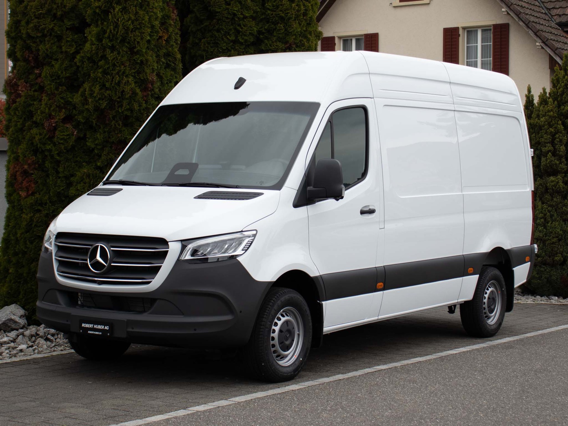 MERCEDES-BENZ Sprinter 319 CDI Kasten PRO Hochdach Standard