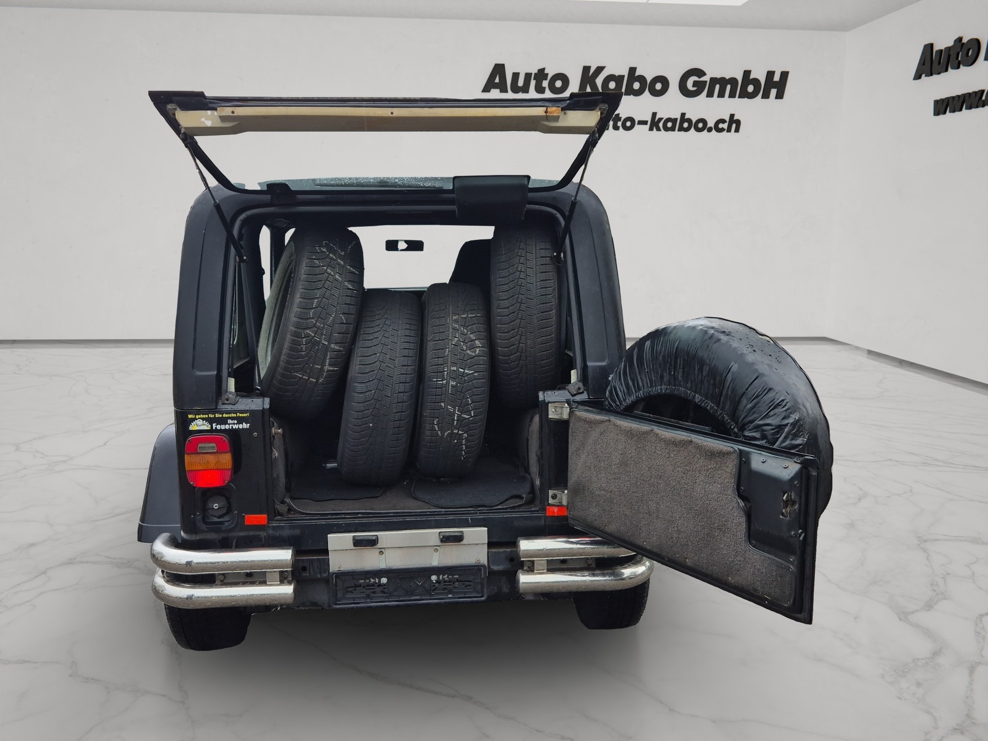 JEEP Wrangler 4.0 Laredo Automatic-image-10