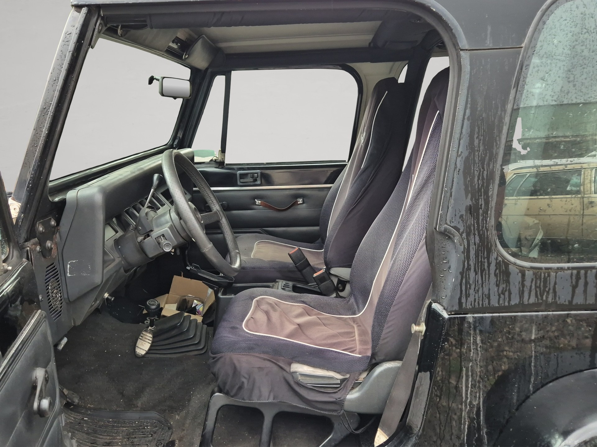 JEEP Wrangler 4.0 Laredo Automatic-image-9