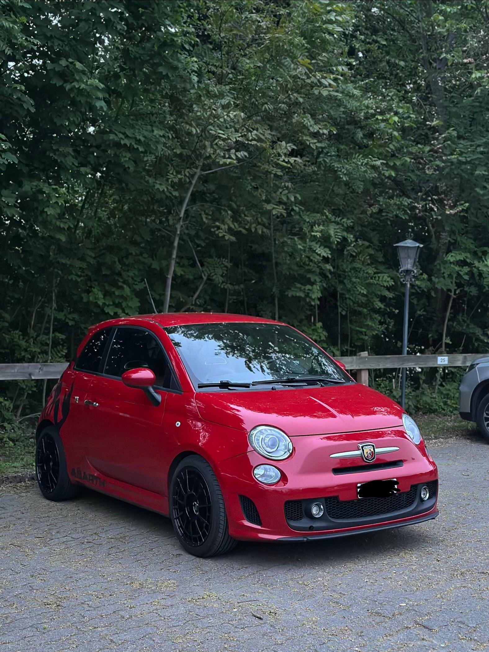 FIAT 500 Abarth-image-1