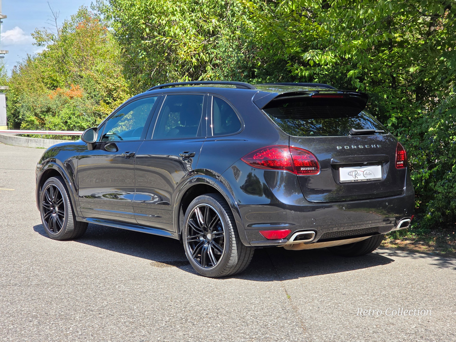 PORSCHE Cayenne Diesel - voiture CH - bon état - équipement complet - GPS - toit ouvrant - expertisée 07.2026.-image-5
