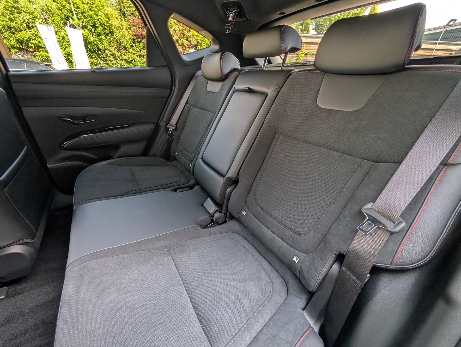 HYUNDAI Tucson 1.6 T-GDi HEV N-Line 4WD-image-10