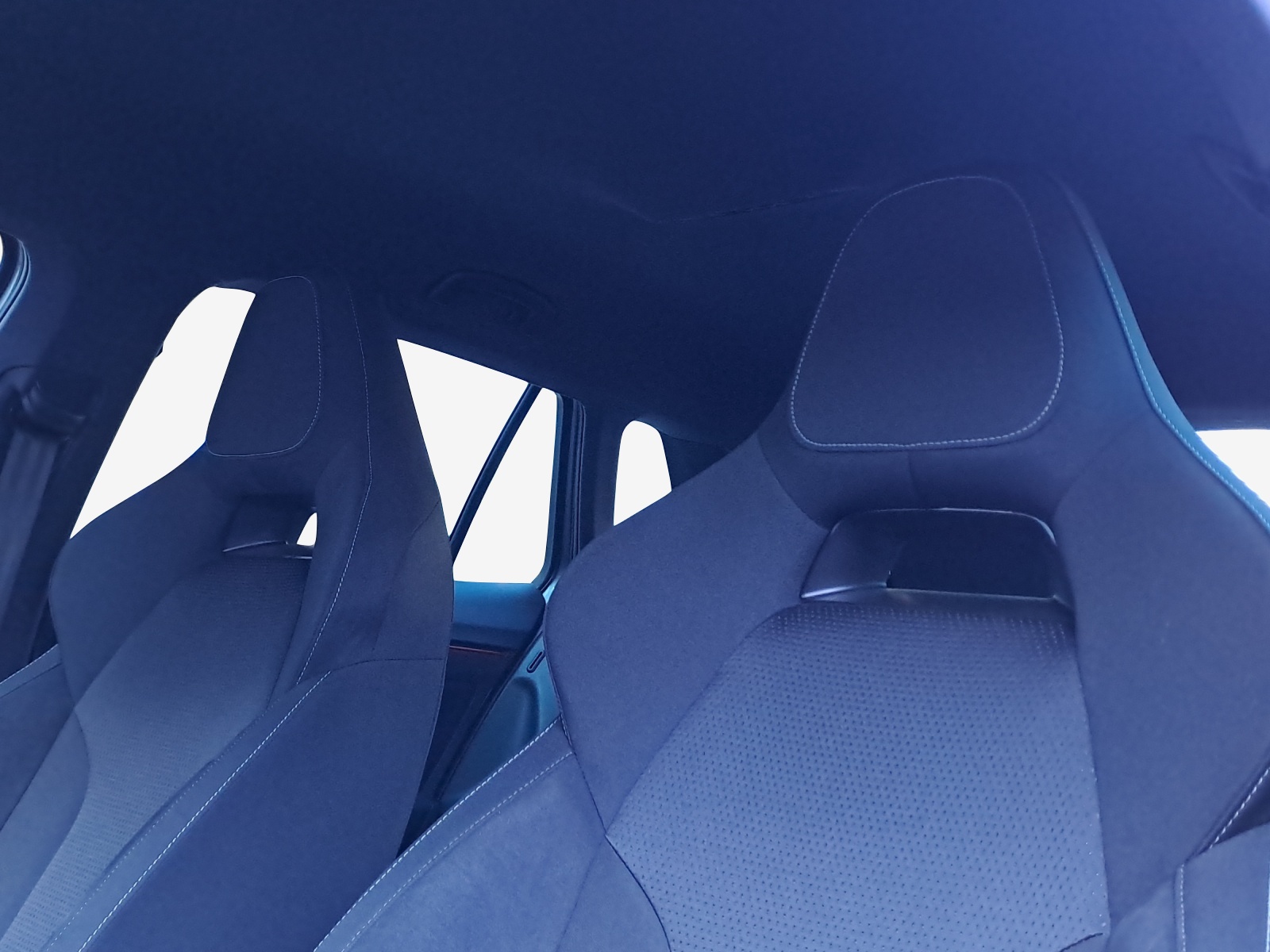SKODA Kamiq 1.0 TSI Dynamic DSG-image-14