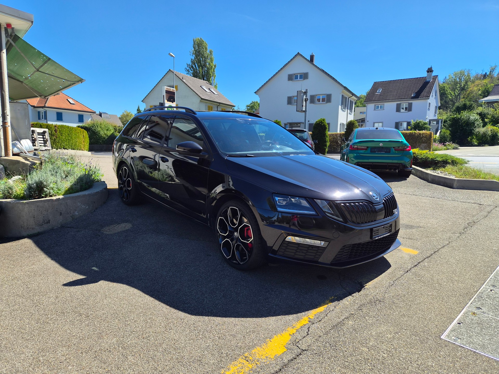 SKODA Octavia Combi 2.0 TSI RS DSG-image-3