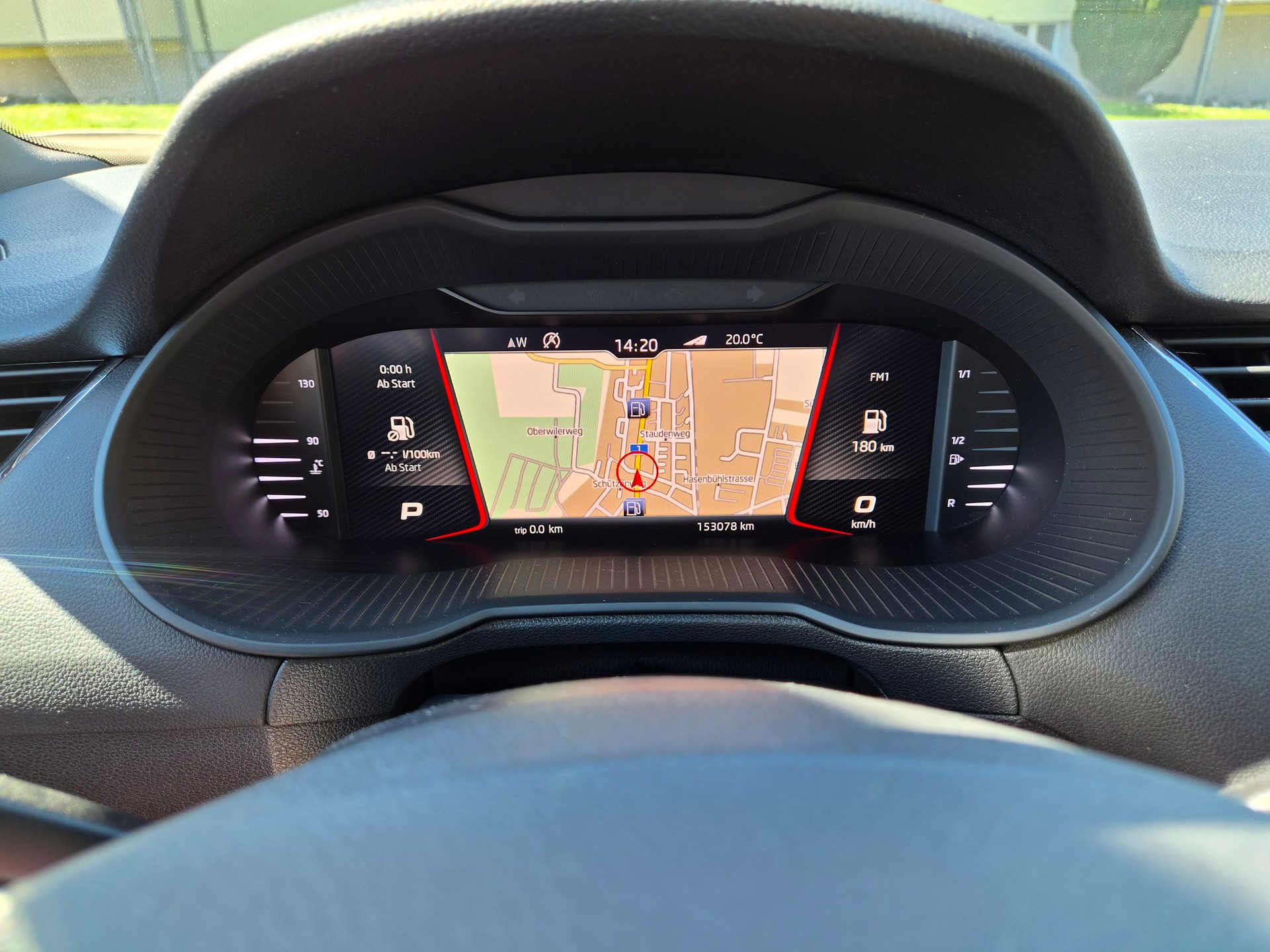 SKODA Octavia Combi 2.0 TSI RS DSG-image-11
