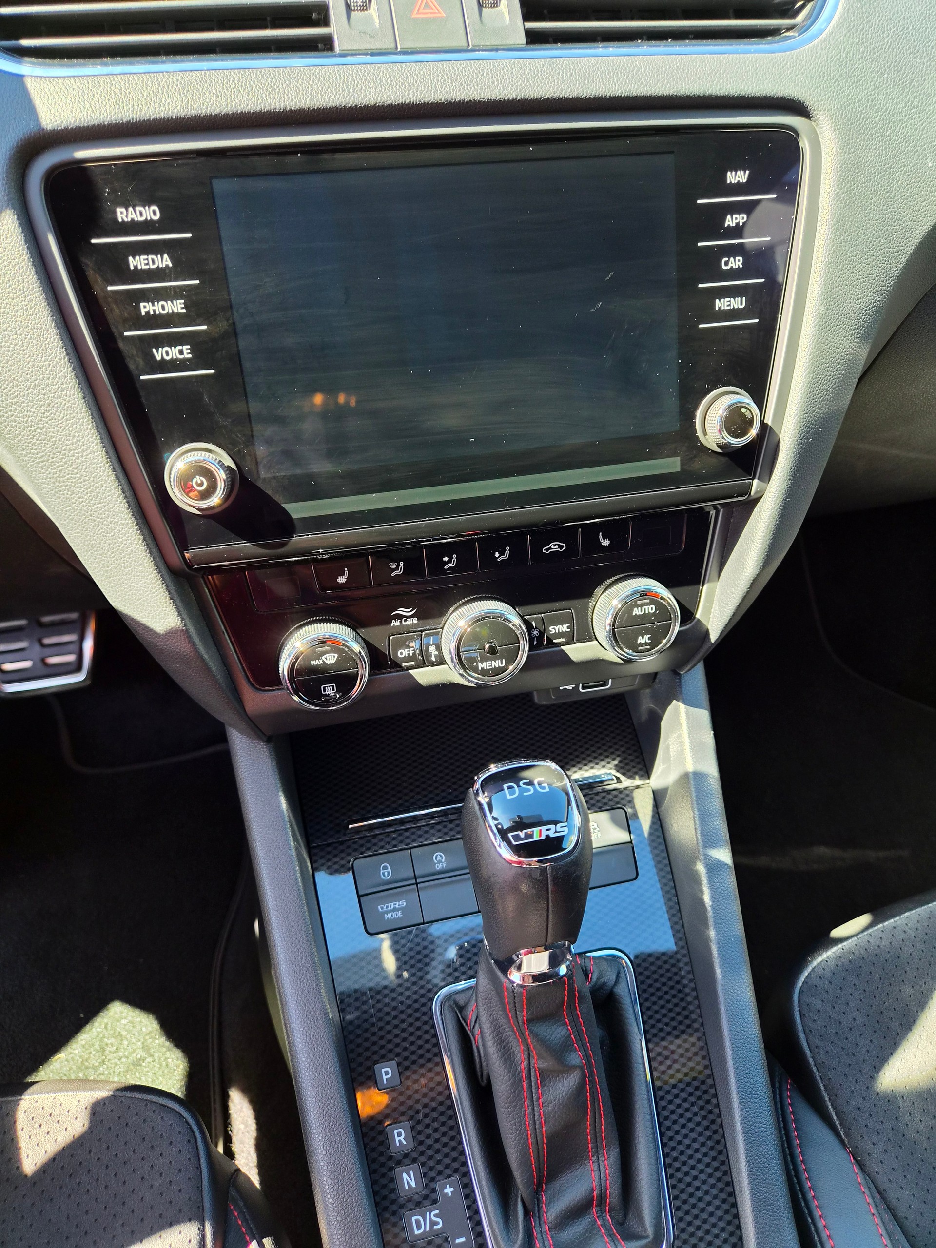 SKODA Octavia Combi 2.0 TSI RS DSG-image-8