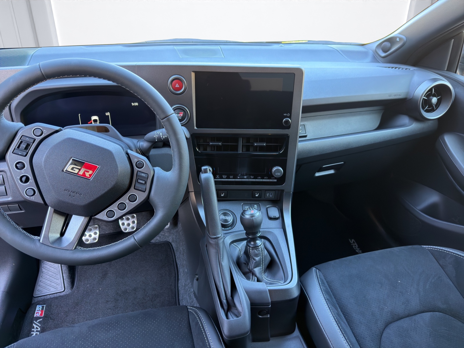 TOYOTA GR Yaris 1.6 Turbo Sport 4x4-image-13