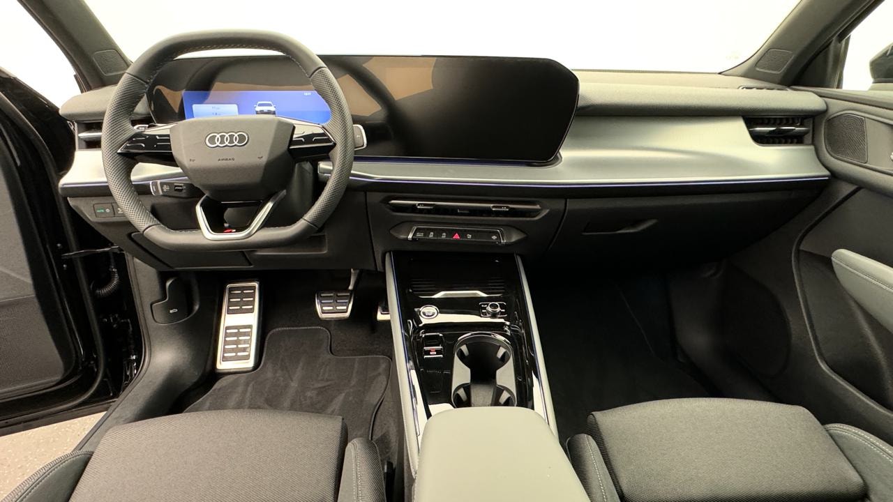 AUDI Q3 SUV TFSI quattro 195 kW S tronic-image-5