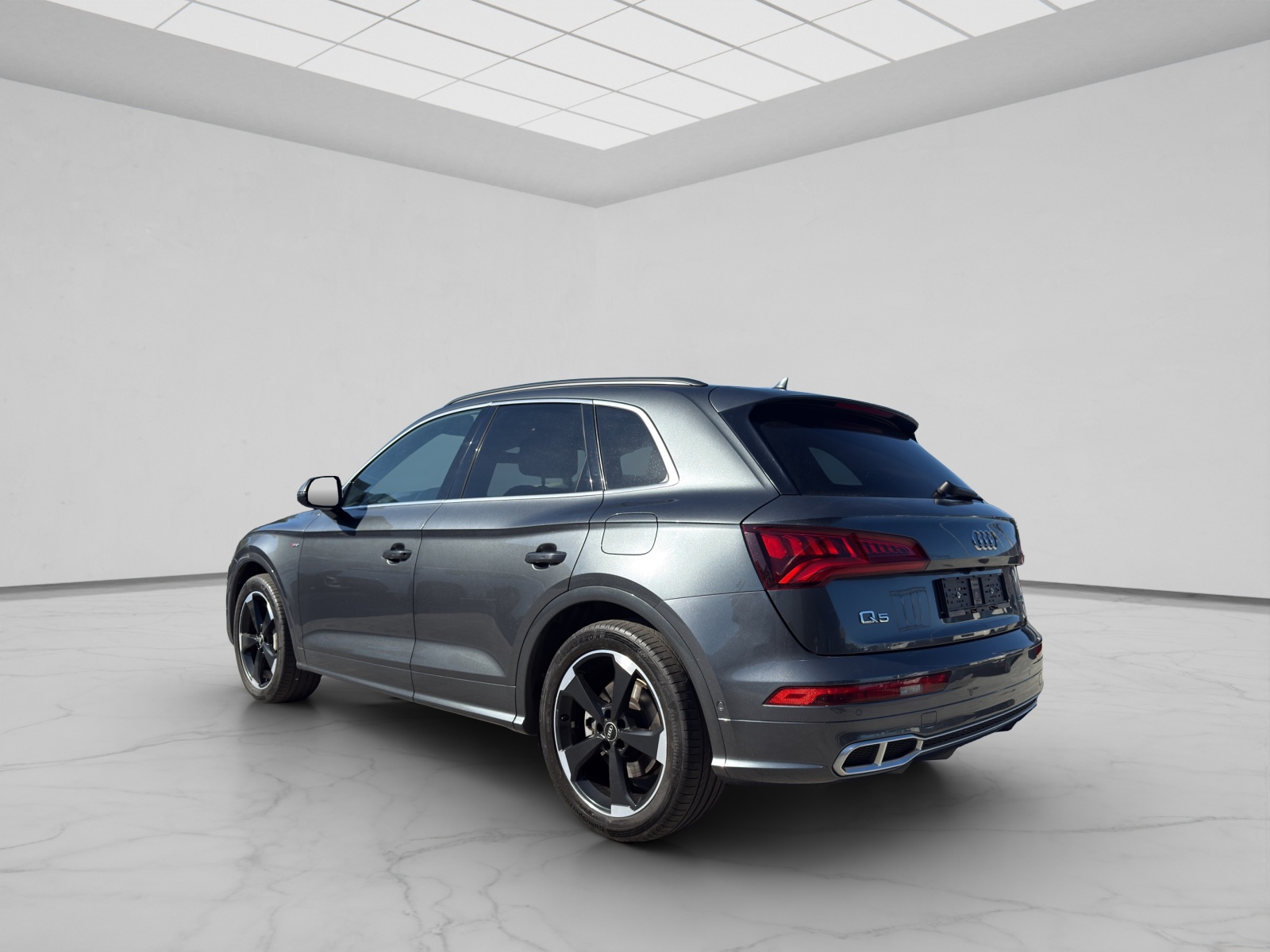 AUDI Q5 55 TFSI e sport quattro-image-4