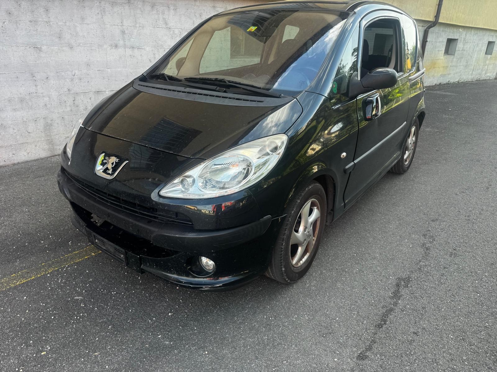 PEUGEOT 1007 1.6 Trendy 2-Tronic-image-1