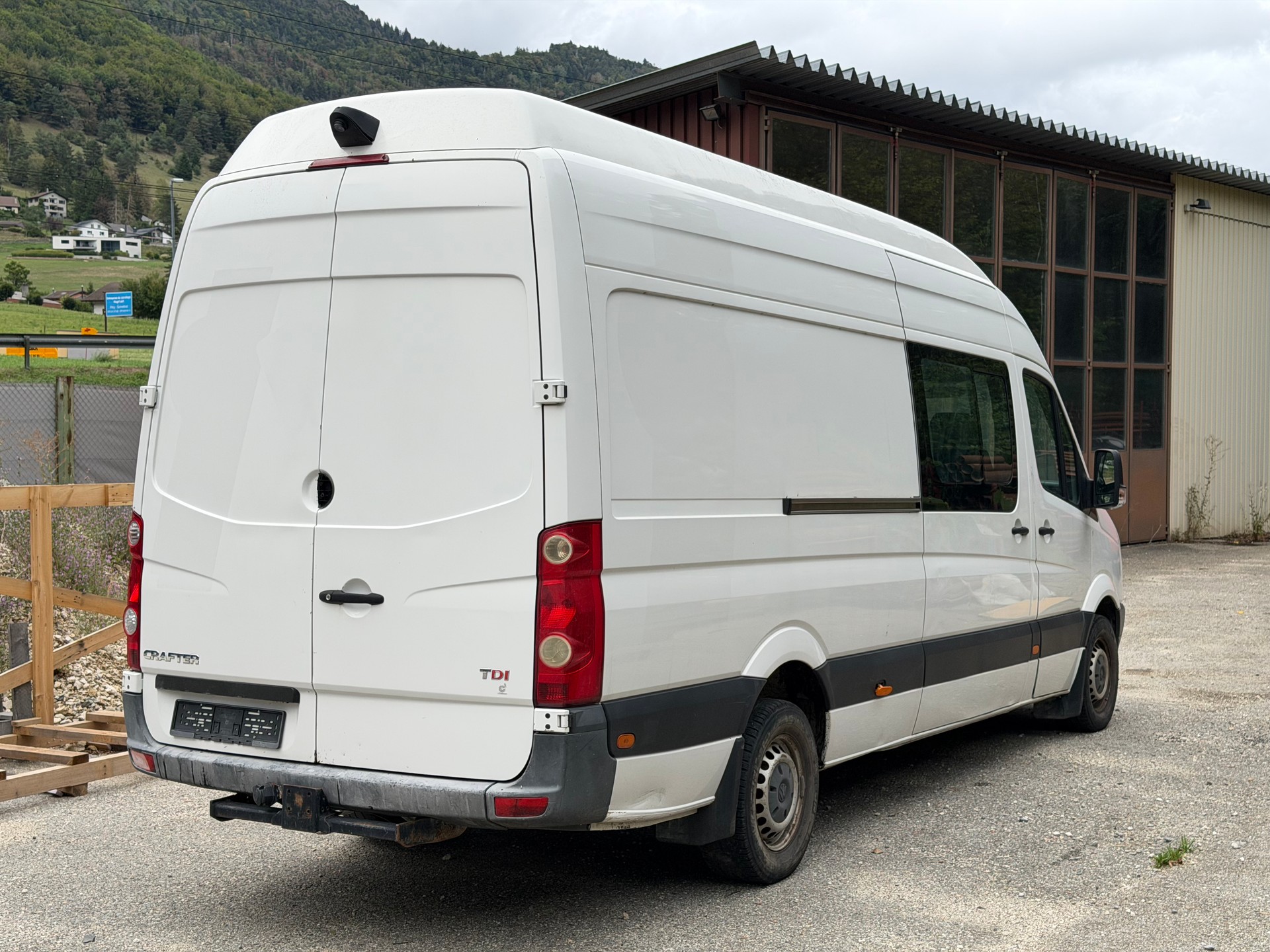 VW Crafter 35 2.0 BiTDI CR-image-2