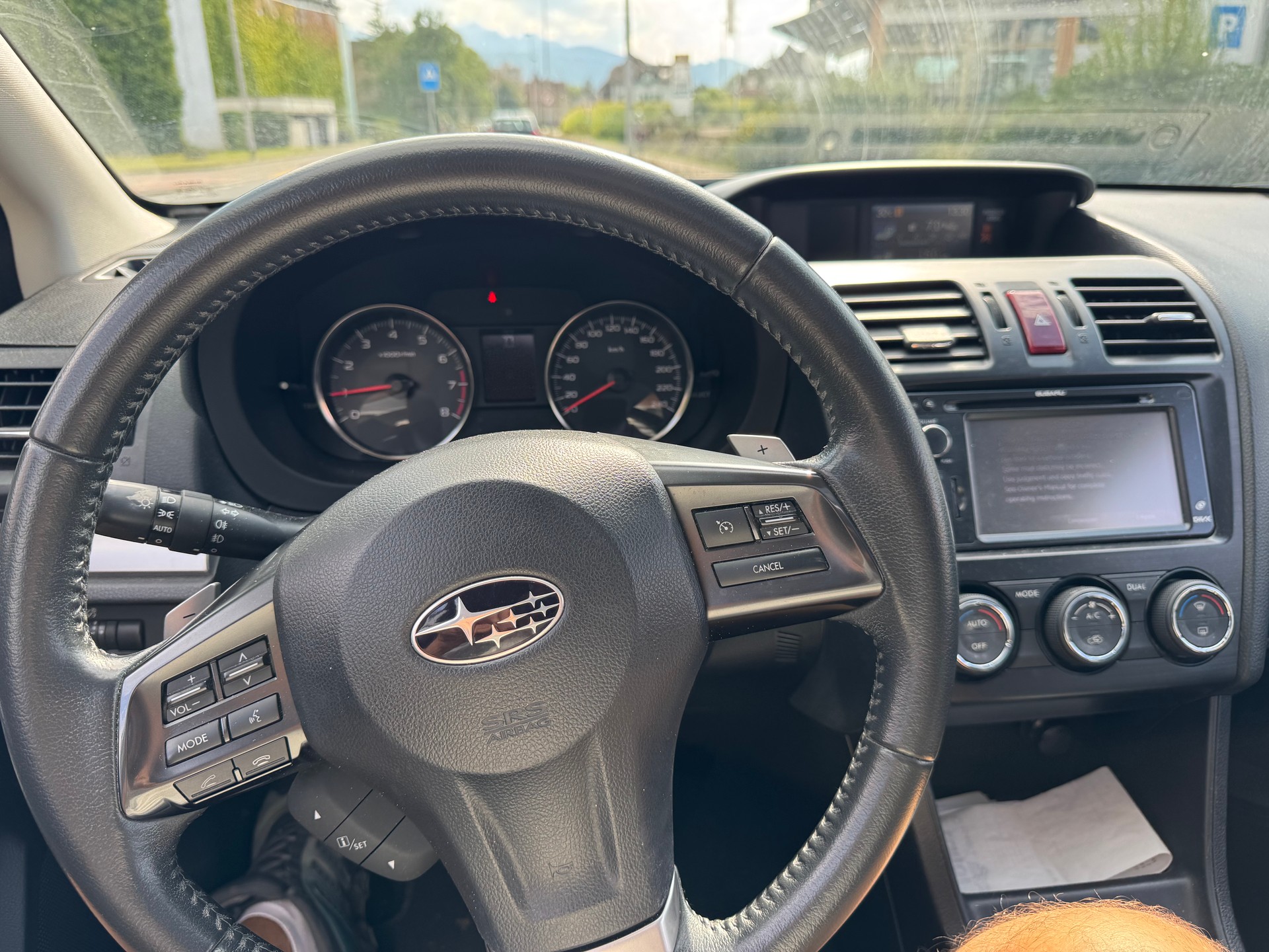 SUBARU XV 2.0 Swiss Three AWD CVT-image-8