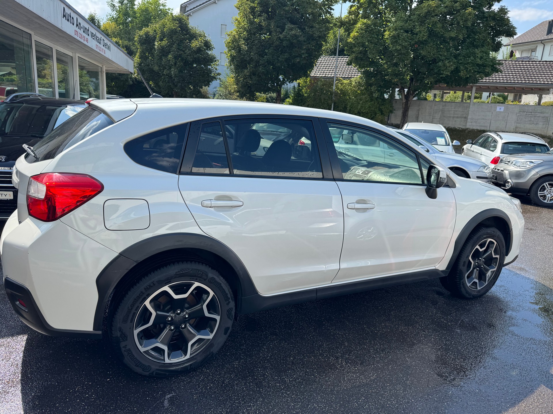 SUBARU XV 2.0 Swiss Three AWD CVT-image-1