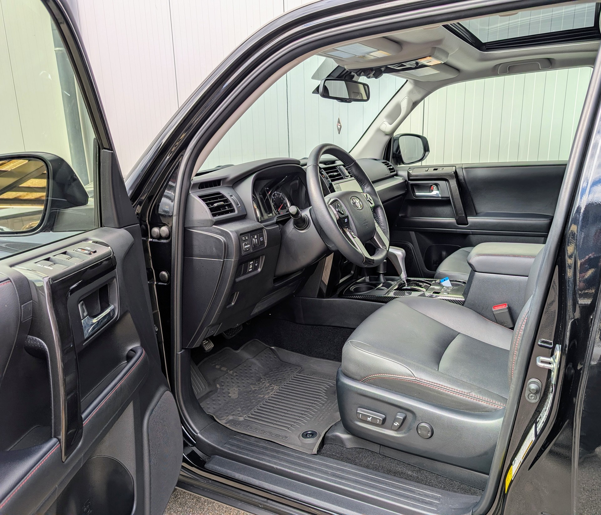 TOYOTA 4RUNNER TRD OFF-ROAD-image-5