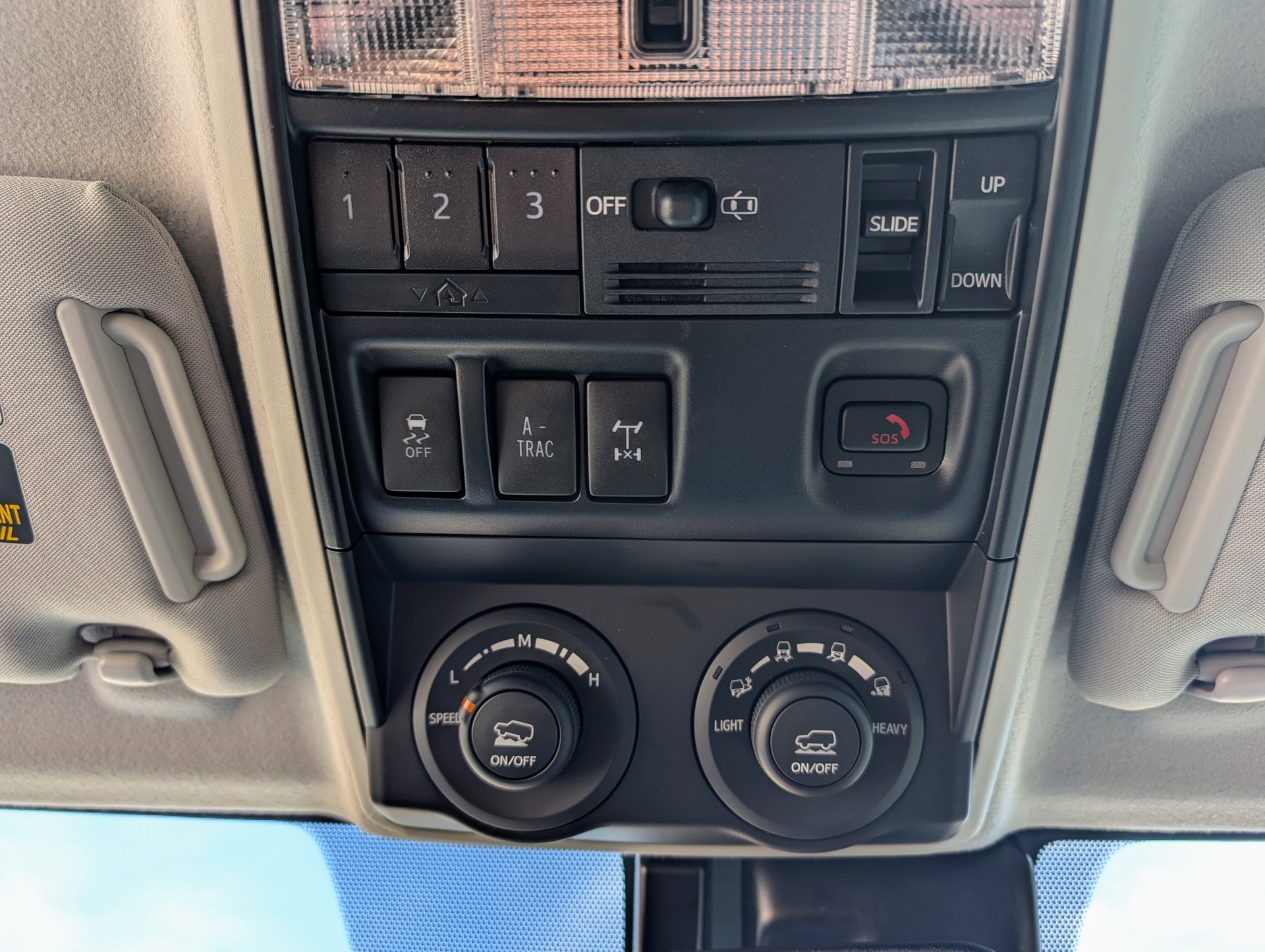 TOYOTA 4RUNNER TRD OFF-ROAD-image-12