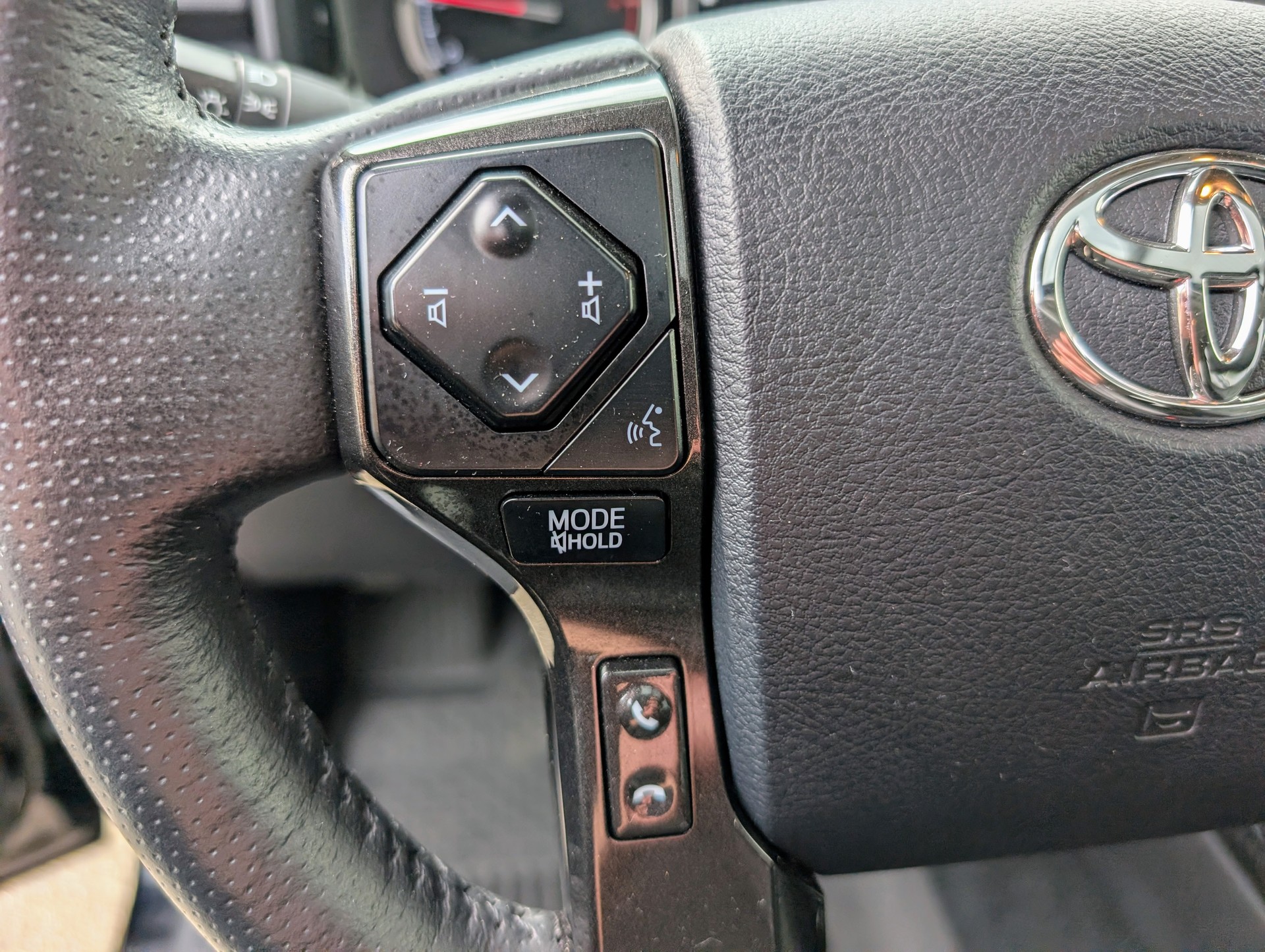 TOYOTA 4RUNNER TRD OFF-ROAD-image-10